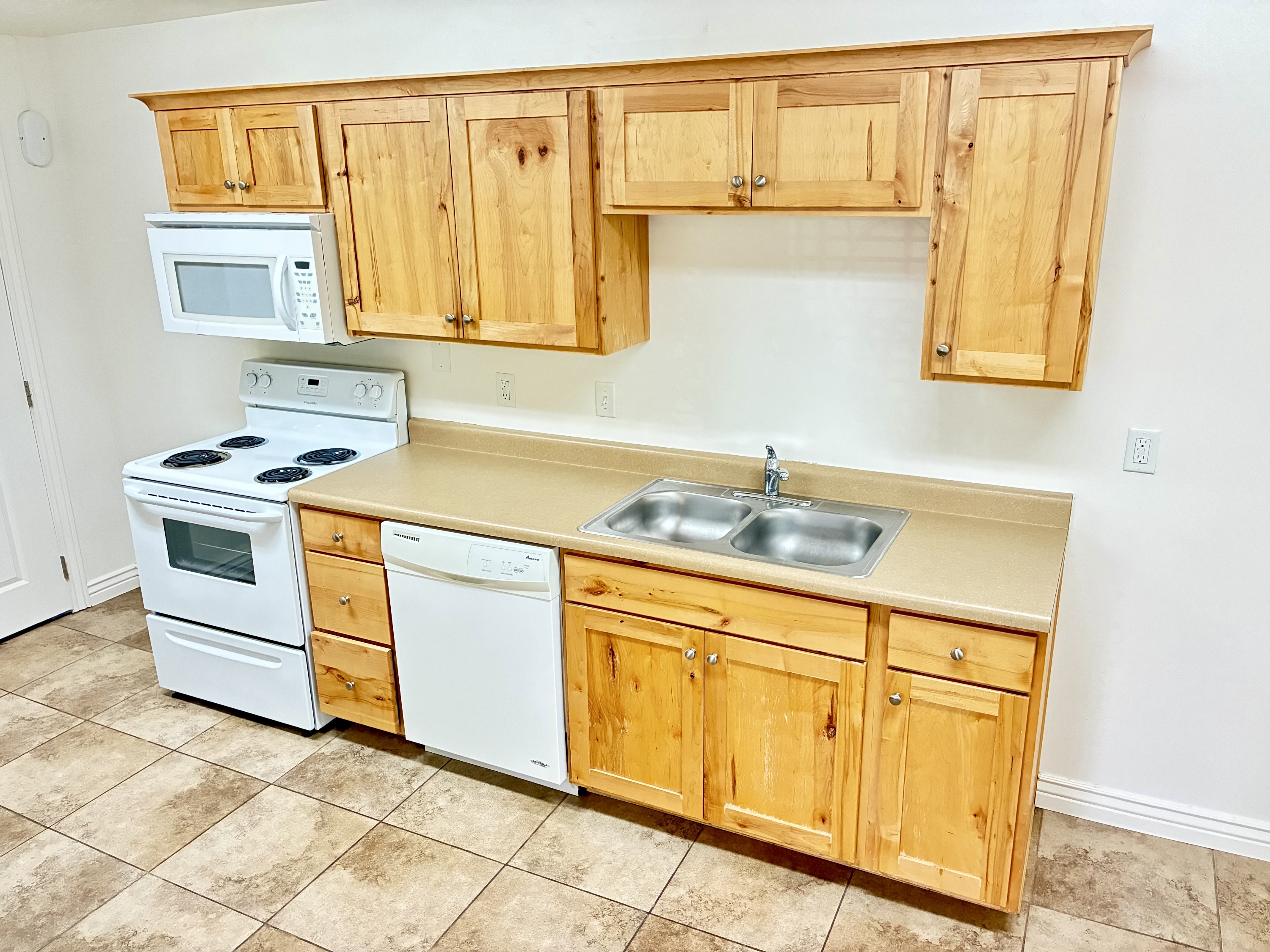 145 E Center Street - 1K