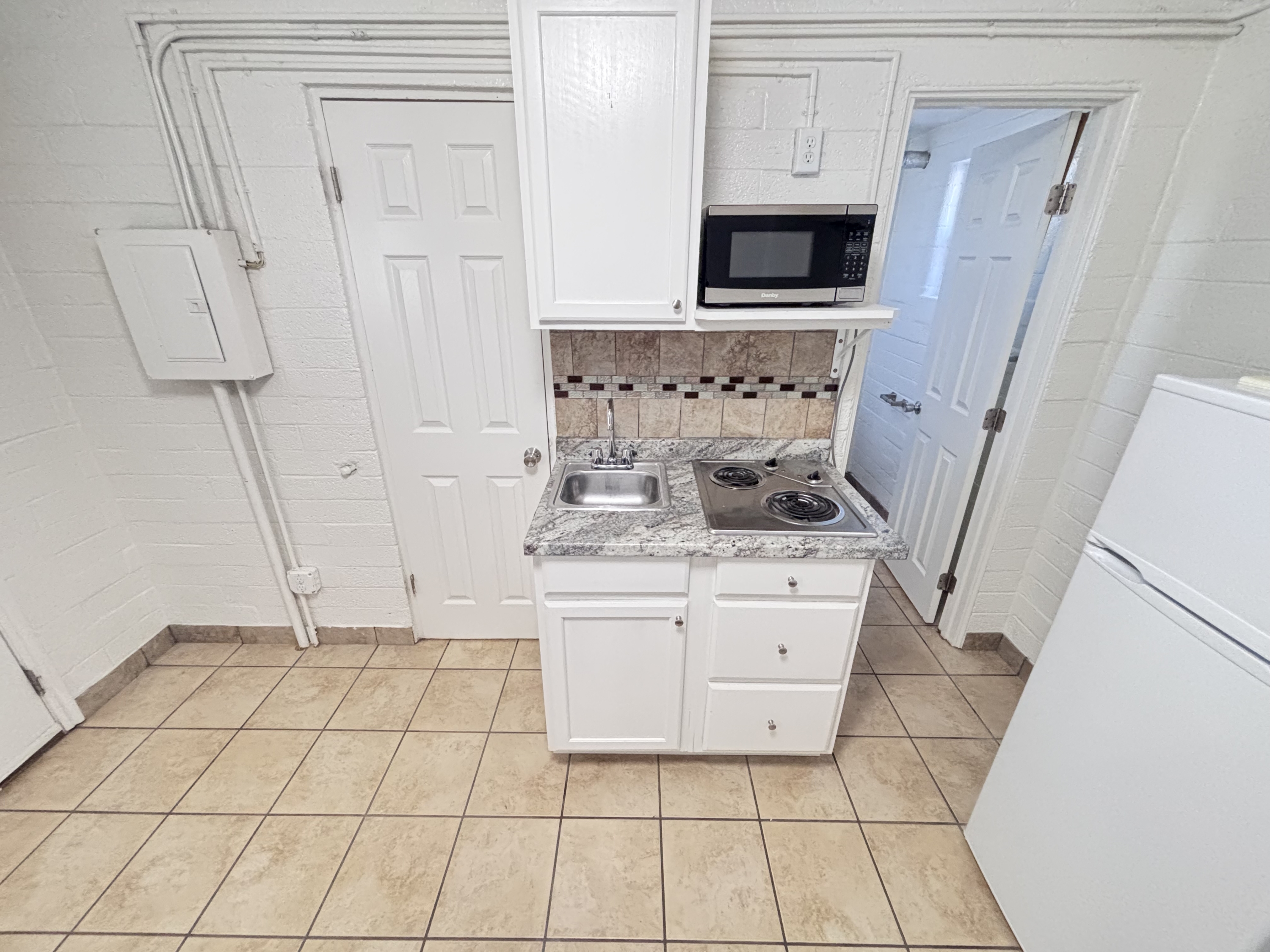1643 S State Street - 5